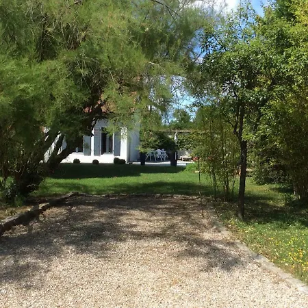 Clos Kerjuni Bed & Breakfast *
